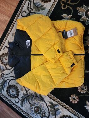Brand NEW in BAG! The North Face Mens Sumit Gold  and Black Nupste Jacket